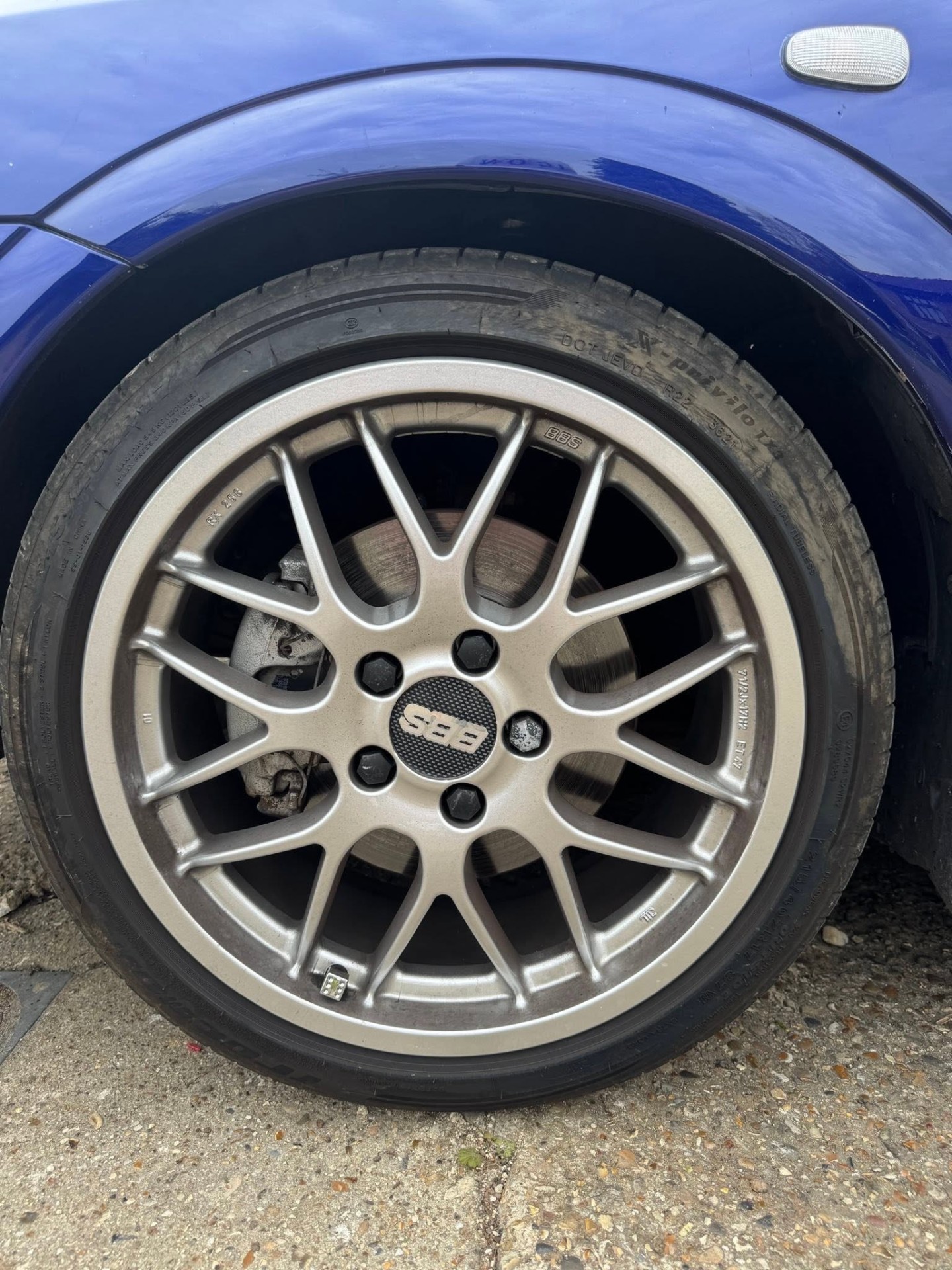 Alloy Wheels before Redline detail